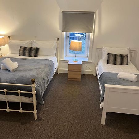 4 Bed Bungalow Near Airport Edinburgh Ngoại thất bức ảnh