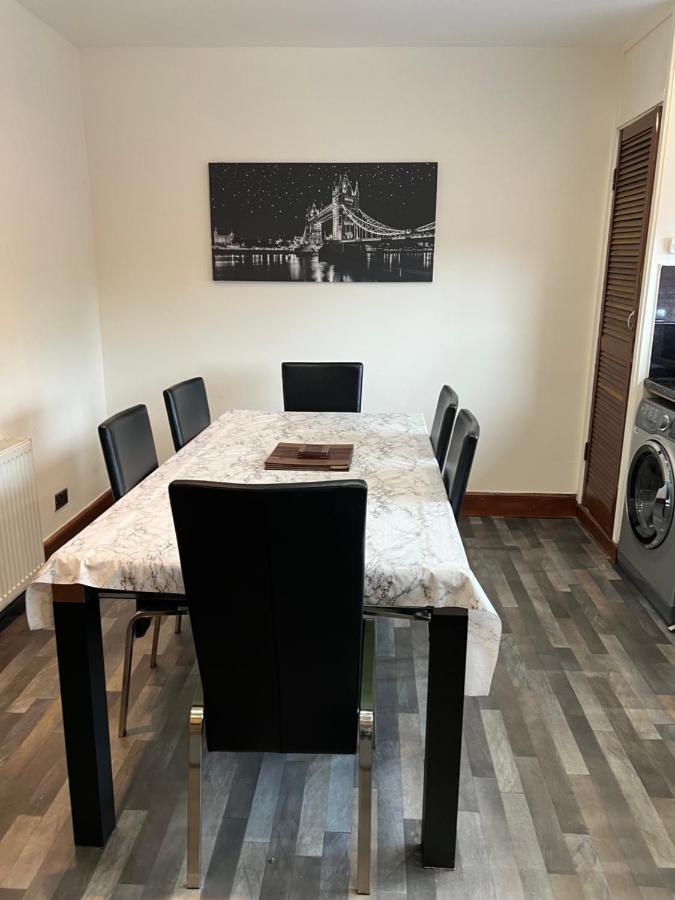 4 Bed Bungalow Near Airport Edinburgh Ngoại thất bức ảnh