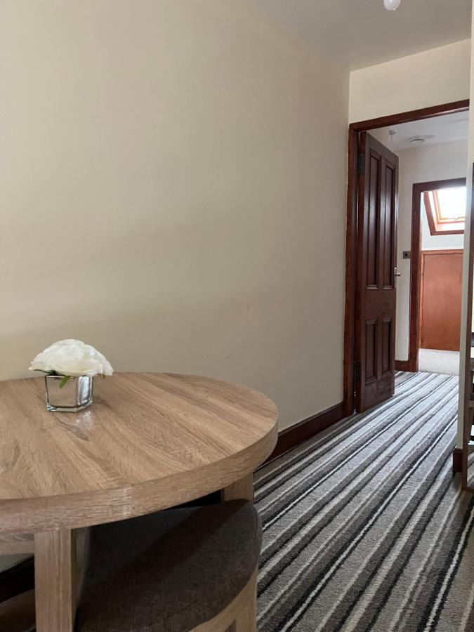 4 Bed Bungalow Near Airport Edinburgh Ngoại thất bức ảnh