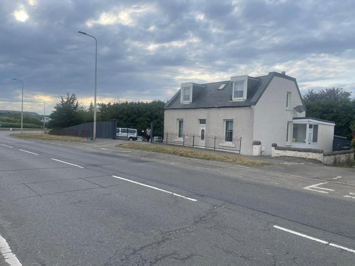 4 Bed Bungalow Near Airport Edinburgh Ngoại thất bức ảnh