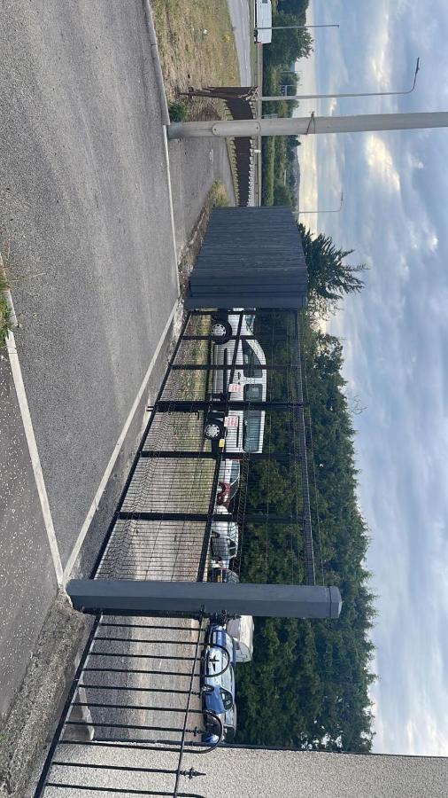 4 Bed Bungalow Near Airport Edinburgh Ngoại thất bức ảnh
