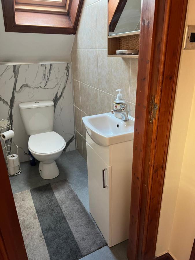4 Bed Bungalow Near Airport Edinburgh Ngoại thất bức ảnh