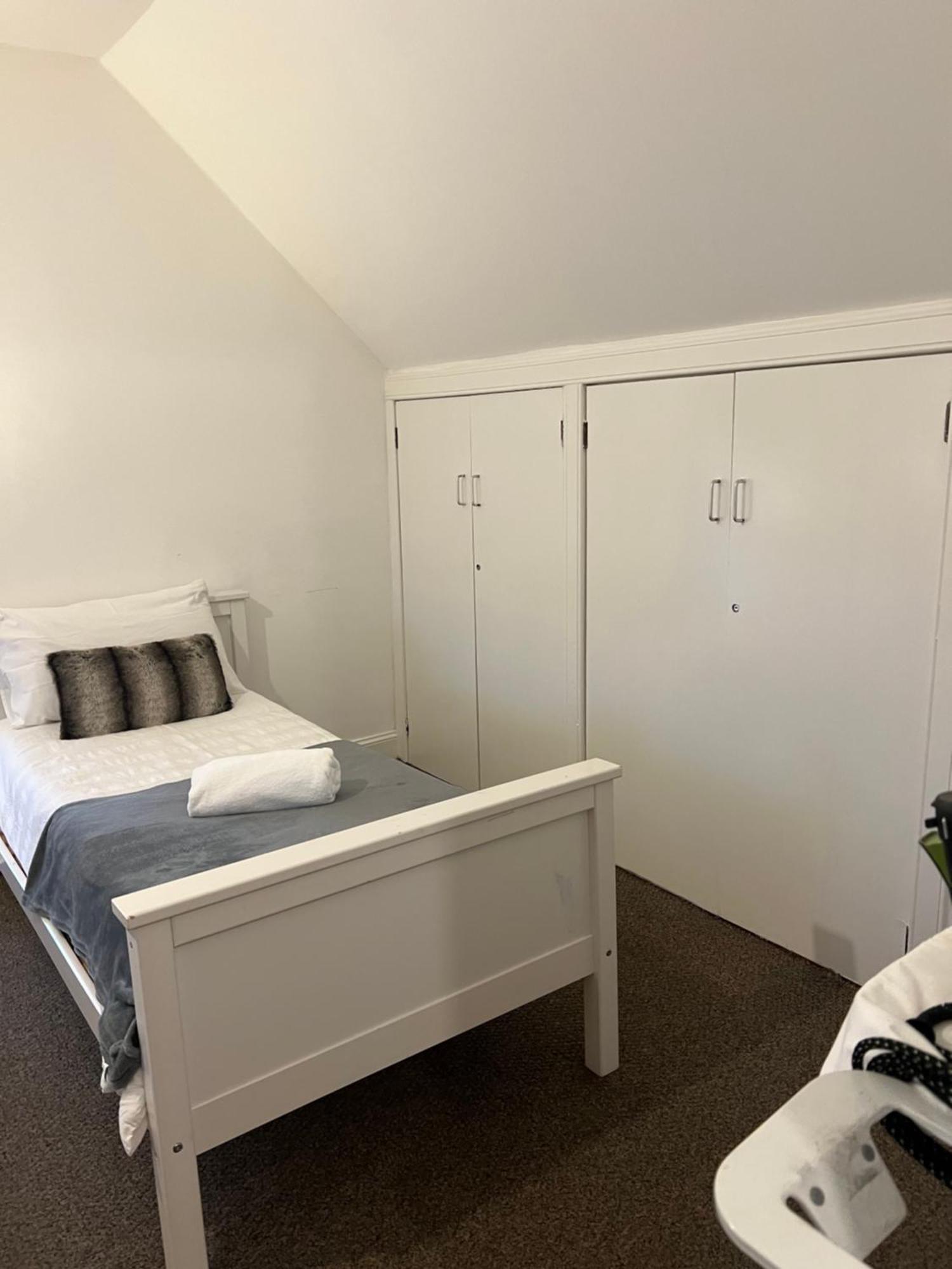4 Bed Bungalow Near Airport Edinburgh Ngoại thất bức ảnh